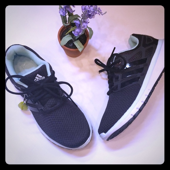 adidas Shoes - Adidas Cloud foam sneakers